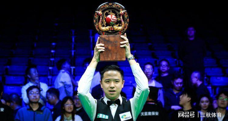 最新世界排名更新：肖国栋上升2位，墨菲跌出Top16