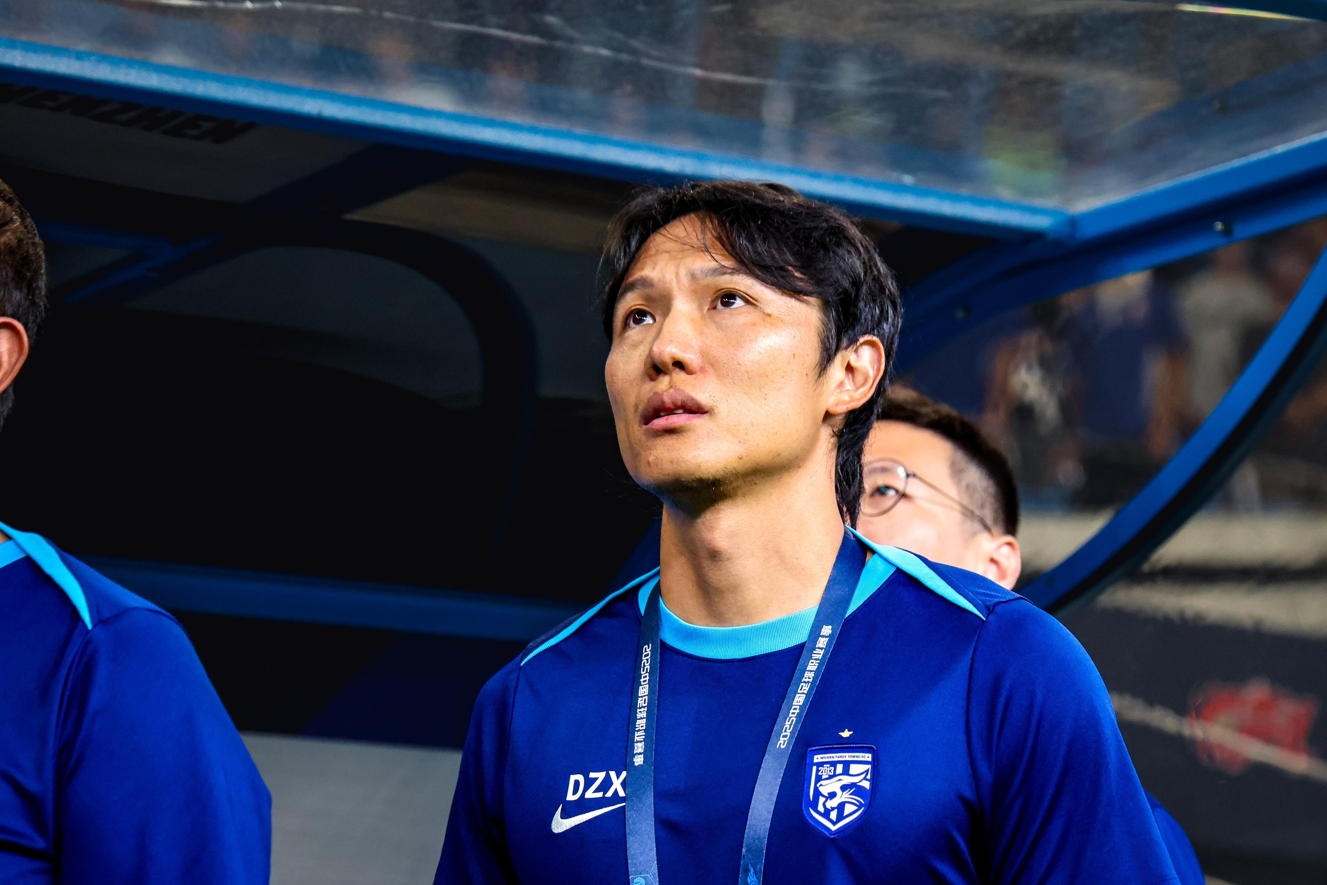 邓卓翔：三镇能走到现在非常不容易，我们要致力于俱乐部长远发展